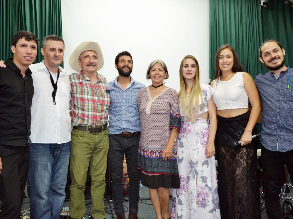 Alex Pastrana,  Michelle Maggie, Héctor Álvarez,  Luis Guevara, Clara Sofía Díaz, María Escobar, Jetzelly Pastrana y Jacobo Álvarez.